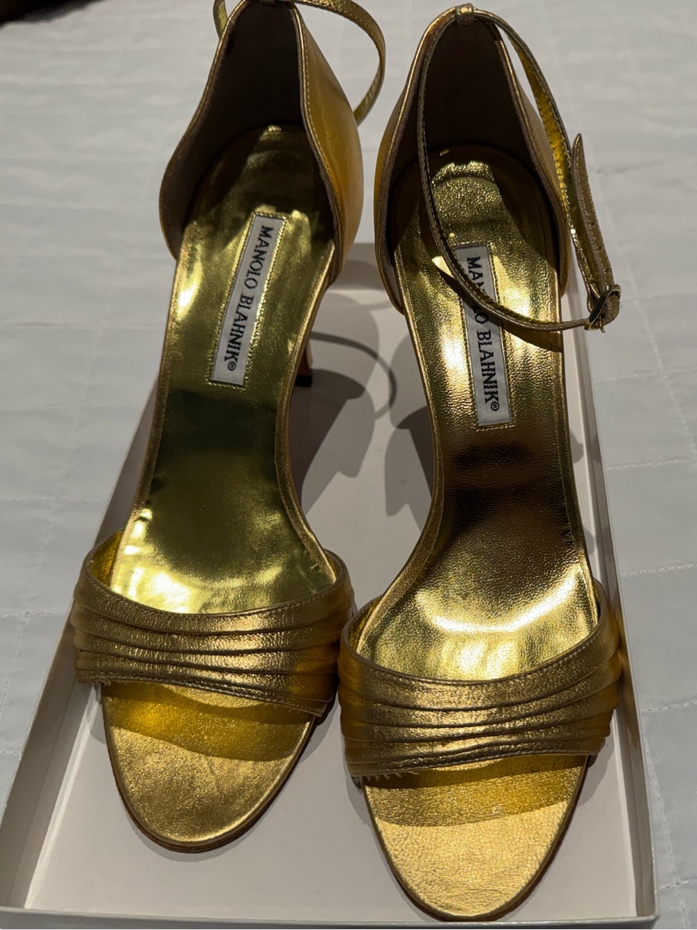 Manolo Blahnik, metallic gold strappy heels size 8 - Picture 3 of 12